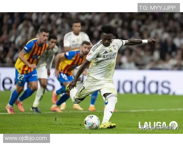 瓦伦西亚对阵皇家马德里精彩视频直播全程回顾与赛后分析 瓦伦西亚对阵皇家马德里精彩视频直播全程回顾与赛后分析