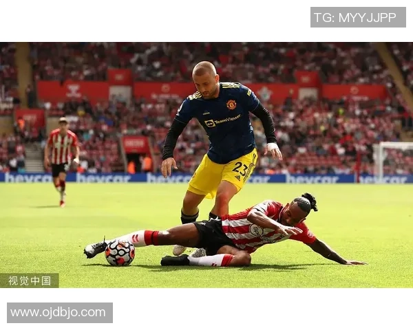 曼联主场迎战南安普顿期待重返胜利轨道的精彩对决