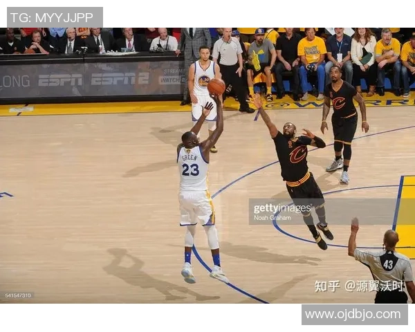 2015年总决赛首战勇士对决骑士精彩录像回顾与赛况分析 2015年总决赛首战勇士对决骑士精彩录像回顾与赛况分析