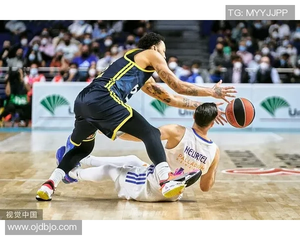 皇家马德里与费内巴切精彩对决直播全程回顾与分析